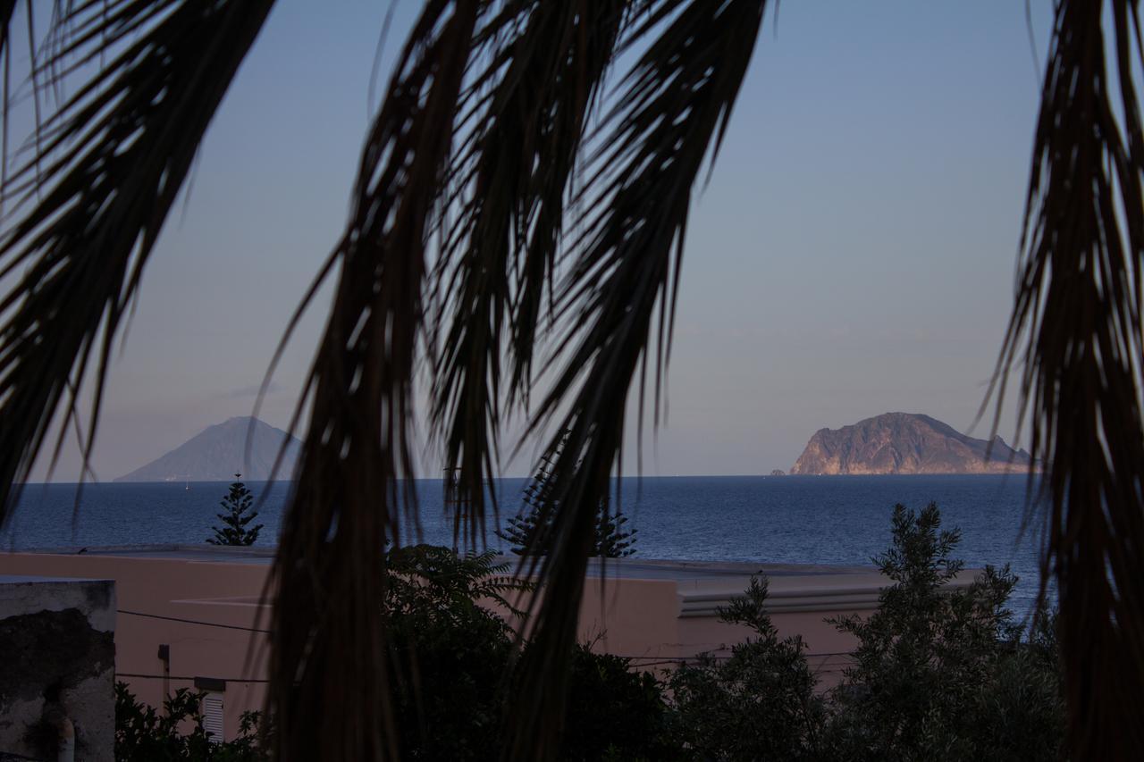 Hotel Arcangelo - Salina ซานตา มาริน่า ซาลินา ภายนอก รูปภาพ
