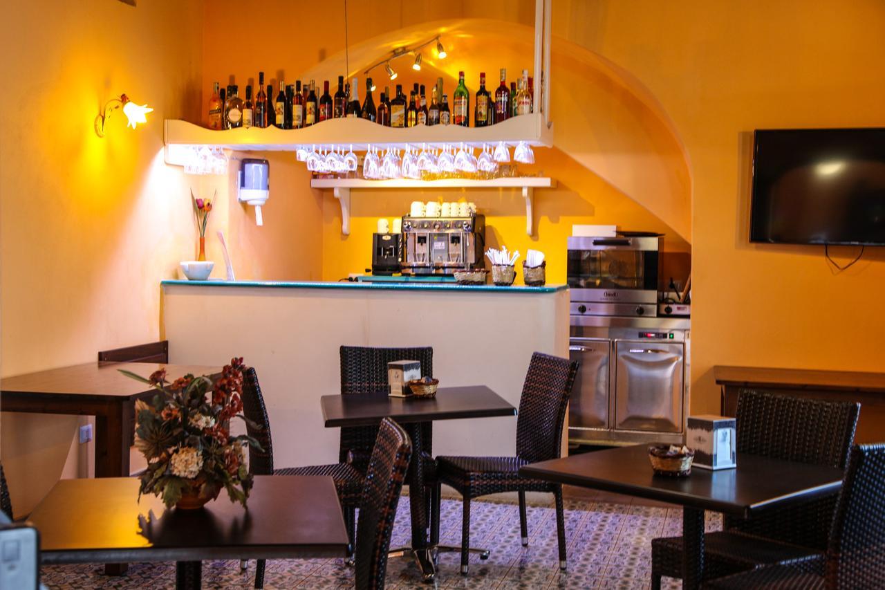 Hotel Arcangelo - Salina ซานตา มาริน่า ซาลินา ภายนอก รูปภาพ