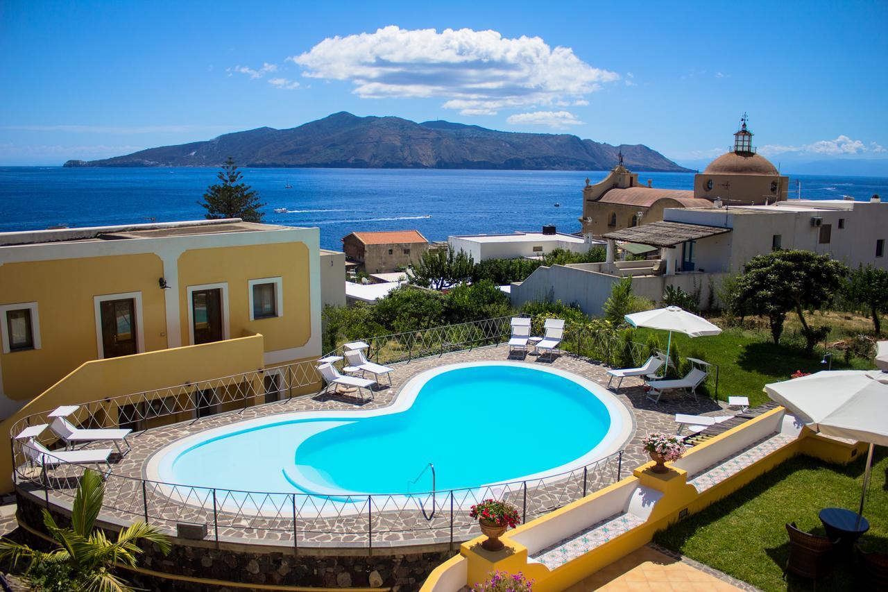 Hotel Arcangelo - Salina ซานตา มาริน่า ซาลินา ภายนอก รูปภาพ